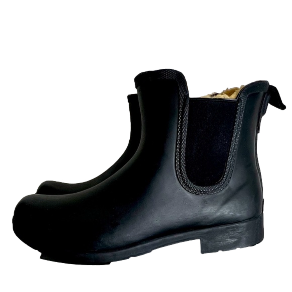 NWOB Chooka Everyday Chelsea Faux Fur Waterproof Boot Size 9